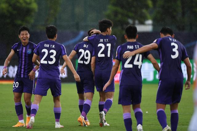 普理查德31+11绿军屠黄蜂 热火大胜猛龙仍第八